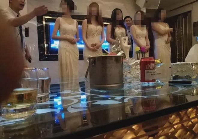 全过程看你喜欢的特殊服务有多令人作呕mg不朽情缘游戏网站登录“私密影院”(图2)